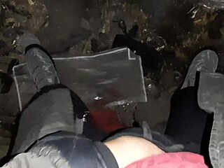 गांव की लड़की ठंडे खलिहान में जोरदार मुठ मारती ऑर्गेज्म रिलीज