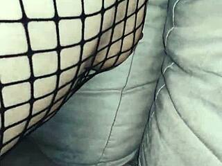 Whoa, this milf wife just tried sex with her husband's friend 😏