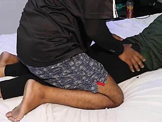 खूबसूरत एशियन लड़की विशाल लंड पेलिंग से चीखी भारी कमशॉट तक!