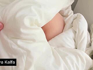 बड़ी गांड स्टेपमॉम को सुबह डॉगी पounding वो प्यार करती है