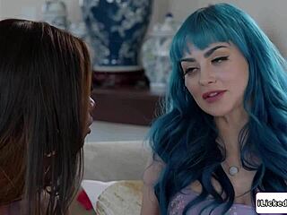 गोरी बेब काली BFF के मुंह पर चूत रगड़ रही लेस्बियन ट्रिबिंग चुदाई में