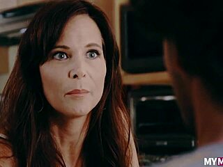 हाय, साइरन डे मेर मॉम्स स्वैप कर हार्ड राइड करती पार्ट 1 देखो