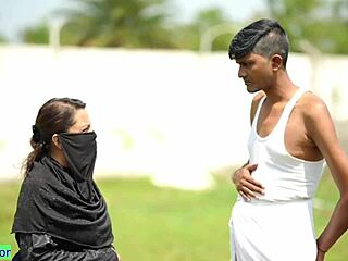 इंडियन मुस्लिम भाभी की चोटो दादा के साथ हार्डकोर चुदाई