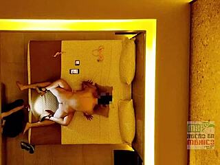 पाम हॉटवाइफ बनी मॉन्स्टर लंड से ककॉल्ड स्टाइल चुदाई हबी के लिए