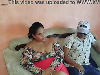 छोटी 18+ किशोरी स्लट्स ने घरेलू एनल प्रैक्टिस में रफ राइड किया 😈🍑