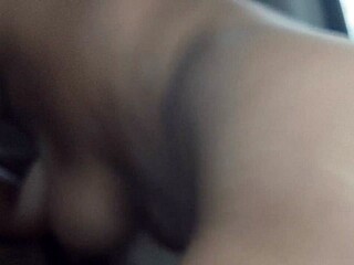 खूबसूरत पंजाबी बीवी को कार में डॉगीस्टाइल चोदा क्रीमपाई?