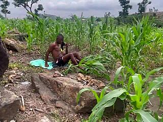 रैंच पर इंटेंस फार्म चुदाई पार्ट 2