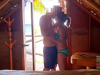 I'm pounding young Mexican pussy on the beach loving her public screams