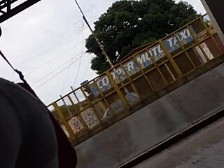 check out this big ass amateur on the bus