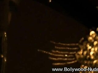 Bollywood Beauty Strips Teasing Erotic Dance to Full Nude Reveal