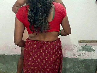 देसी इंडियन वाइफ ने एनिवर्सरी पर हॉट क्रीमीपाई चुदाई की!