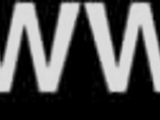 Stepdaughter needs mommy's wet pussy licking help?