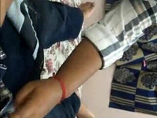 देखना चाहो ये क्यूट इंडियन कपल की रफ आउटडोर रांच चुदाई