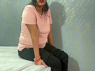 मुस्लिम सौतेली बहन संग बेड शेयरिंग से डर्टी डॉगीस्टाइल चुदाई!