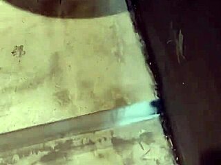 Gostosa bends for rough negao pounding in club bathroom!