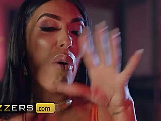 पब्लिक आउटडोर चेरी डेविल जोसेलिन केली लूना स्टार ब्रेजर्स सीन चुदाई