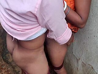 गोलमटोल बनी बेबीसिटर को बॉस डॉक्टर कॉस्प्ले में गांड में क्रीमपाई!