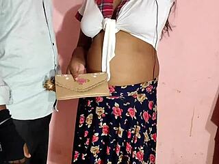 desi chubby bhabhi bent over fucked by boss in hotel