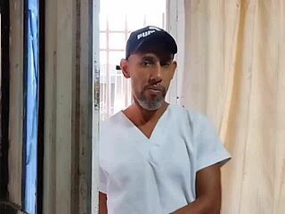 i couldn't resist... this sexy chubby slut seduced me n i covered her in hot cum